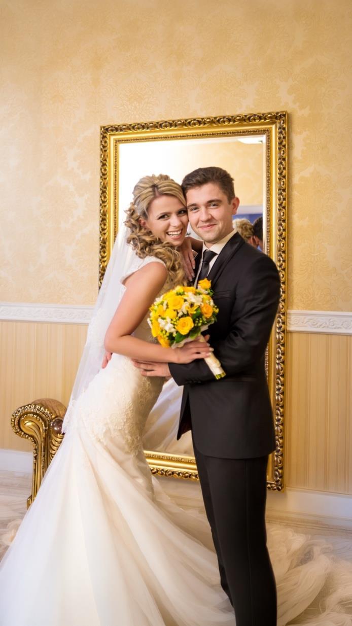 AI-assisted vertical expansion of the wedding portrait